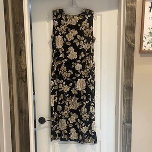 Floral Sleeveless Petite Black Dress